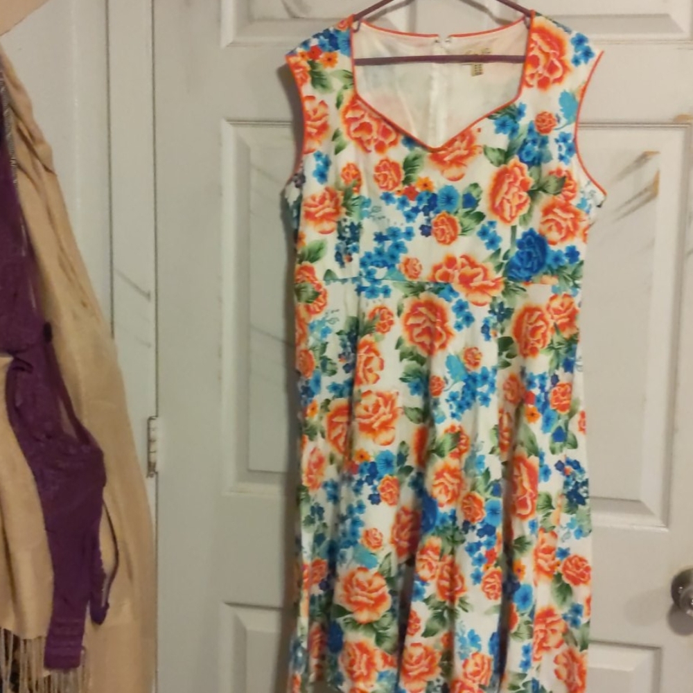 Lindy Body Floral Swing Dreas